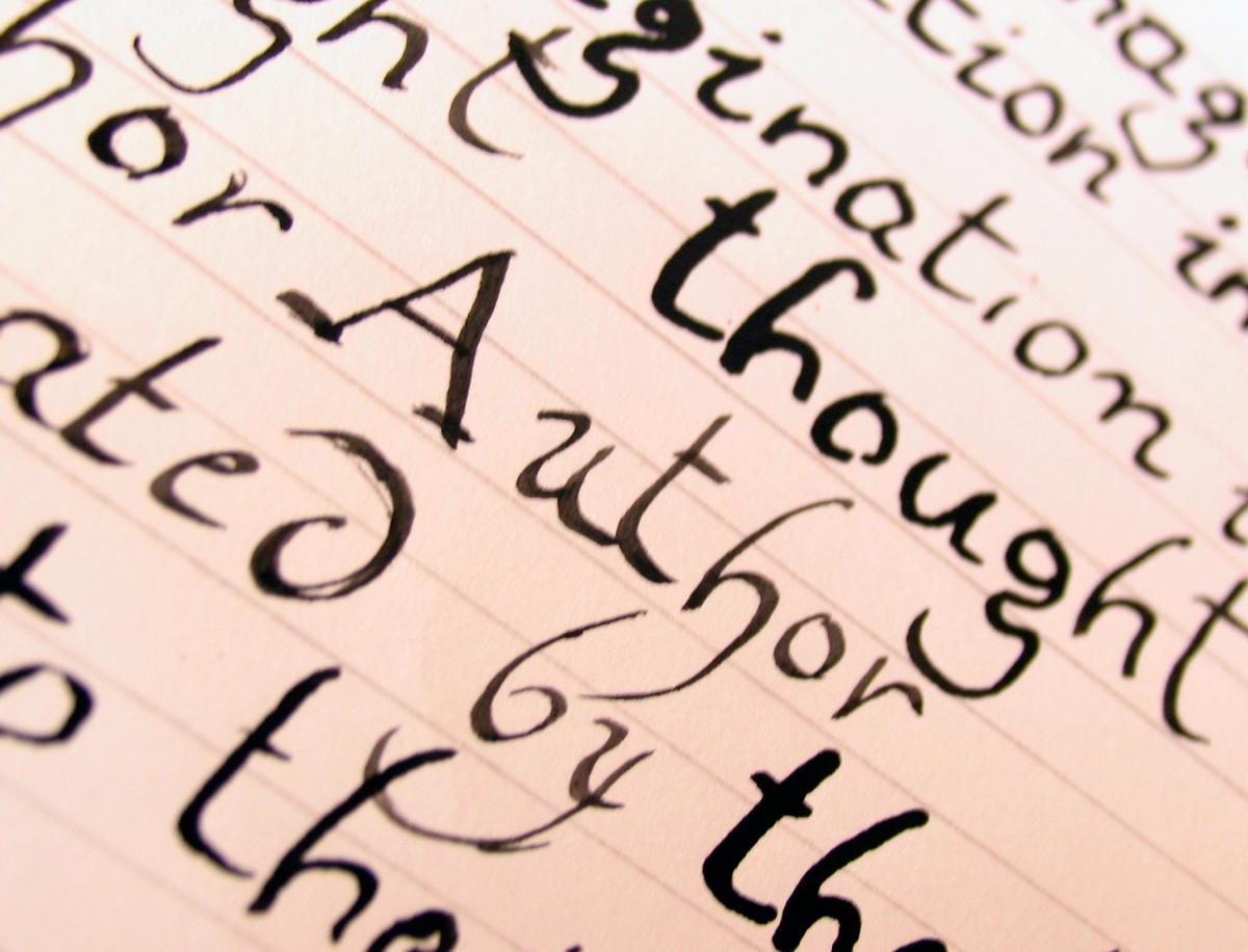 Image of the word author written on a page.