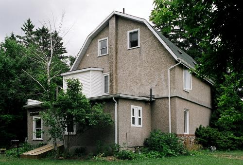 480 Stone Road East is a 1922 stone two-storey home