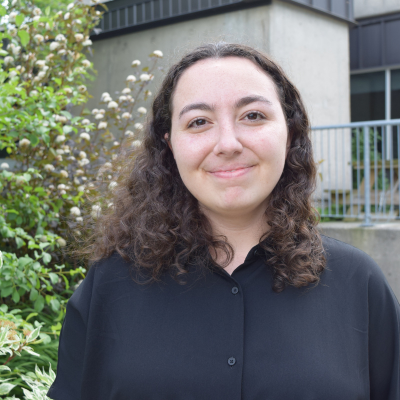 Headshot of Aline Uchoa Boghossian