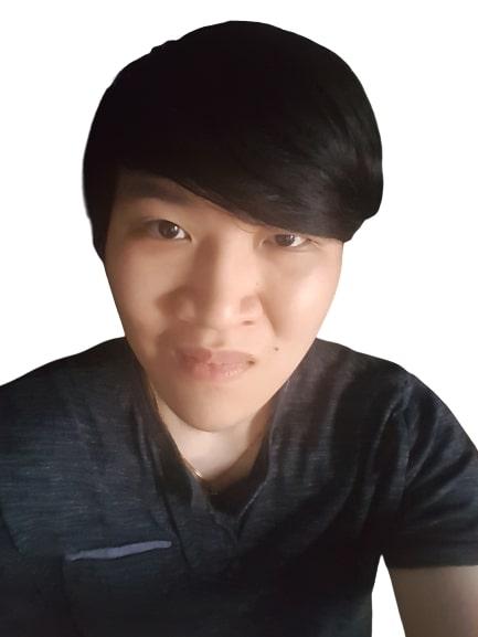 Headshot of Thomas Tran.