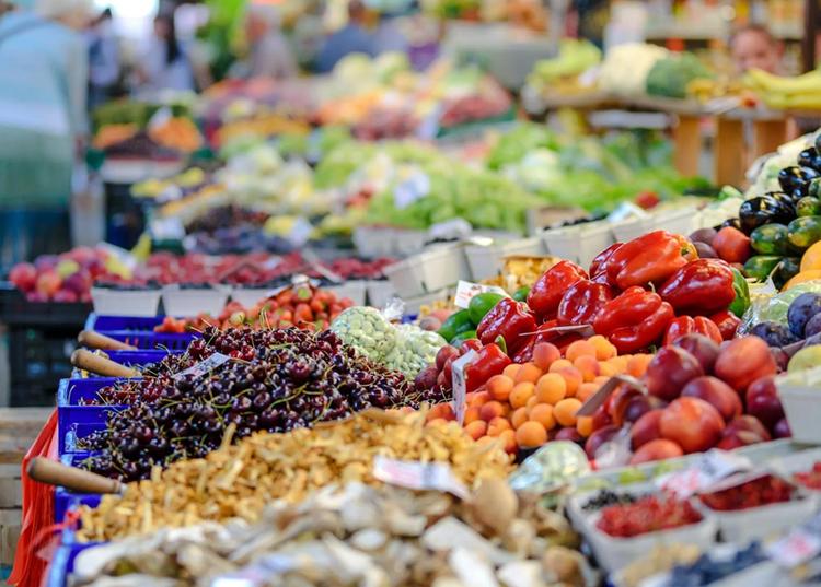 grocery store full of produce