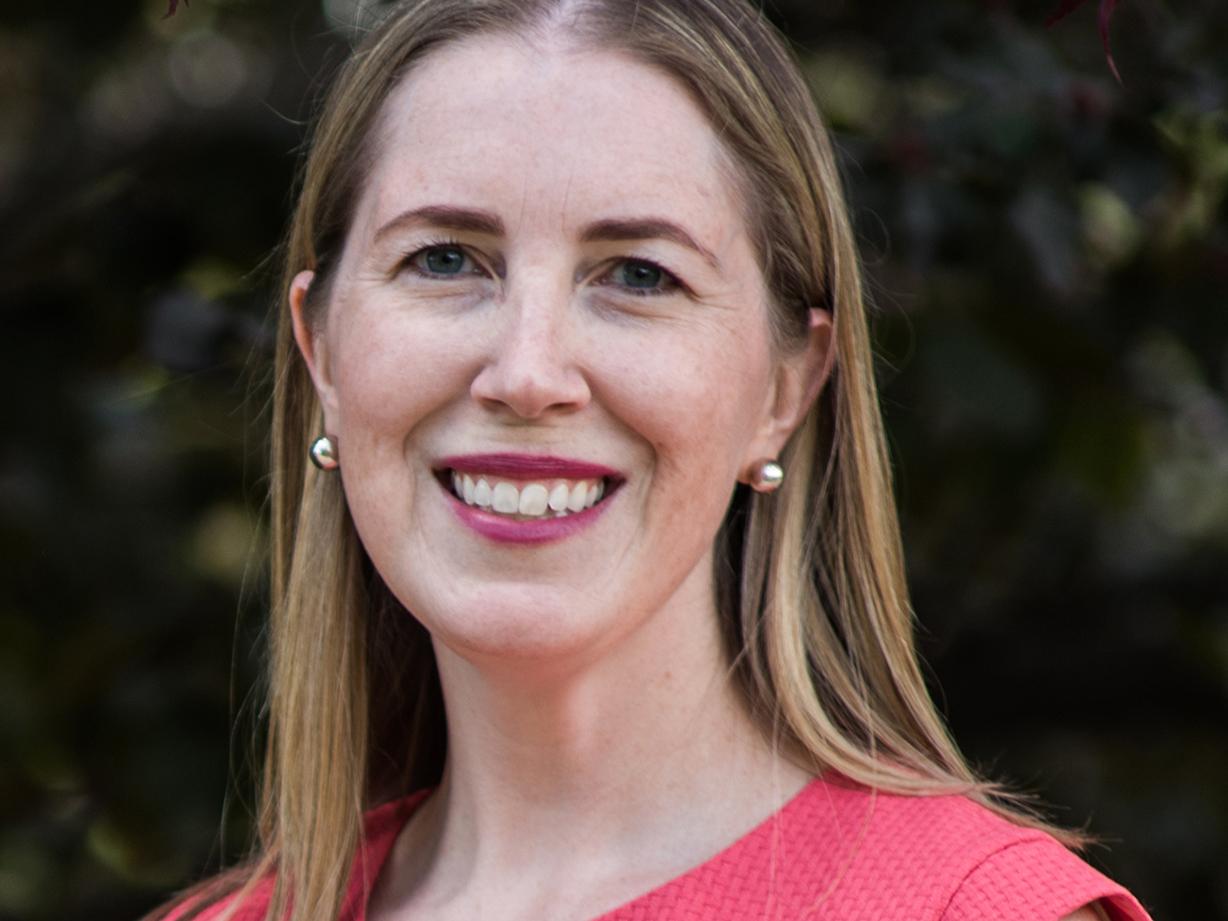 Dr. Amy Greer