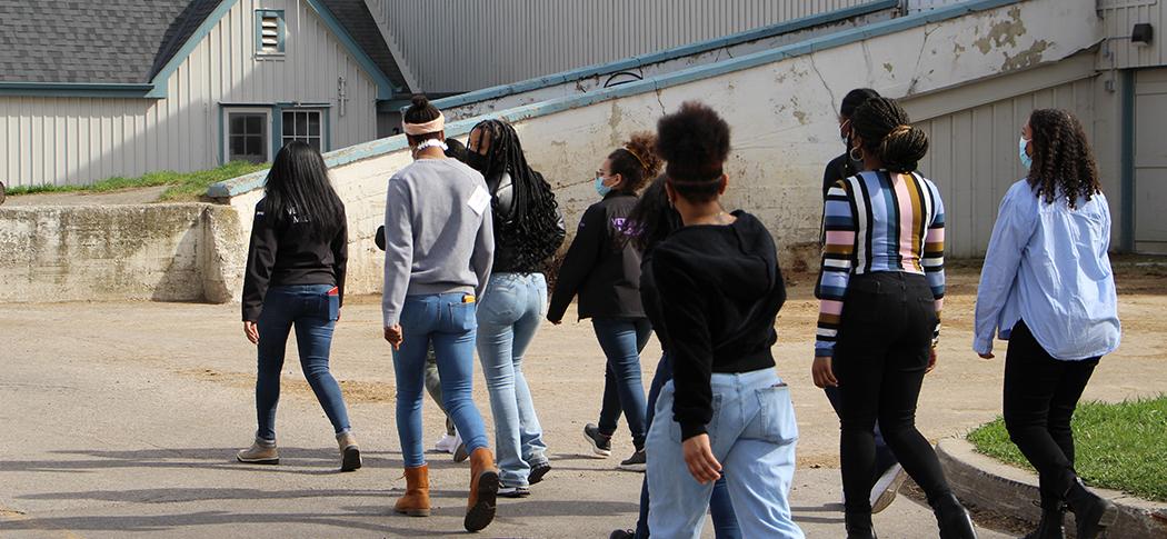 Discover Vet School students toured the OVC campus