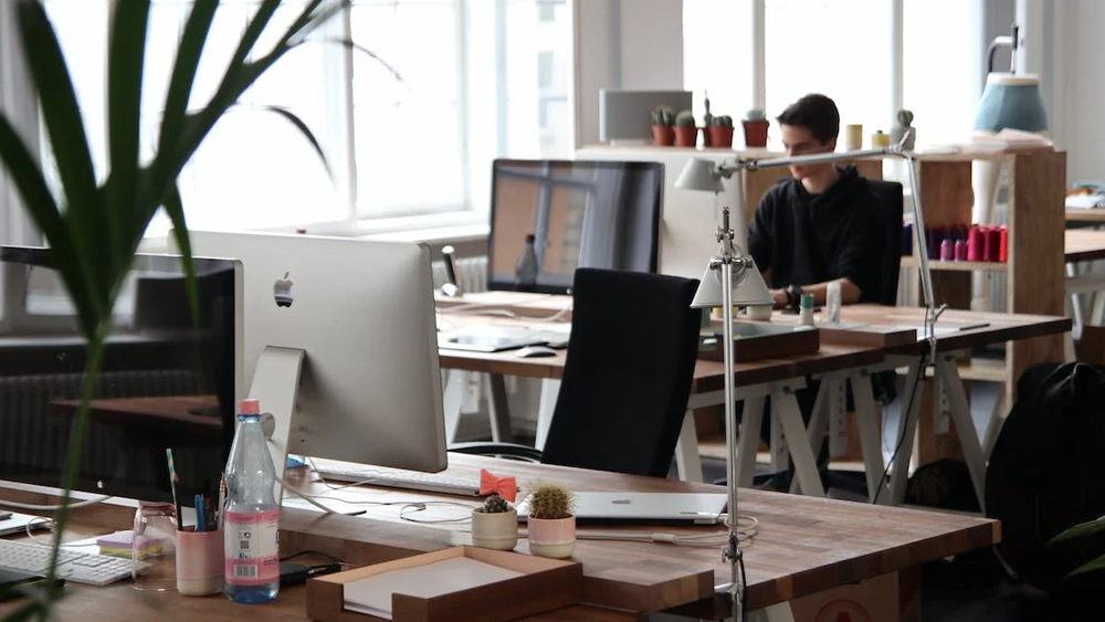 a photo of a workplace