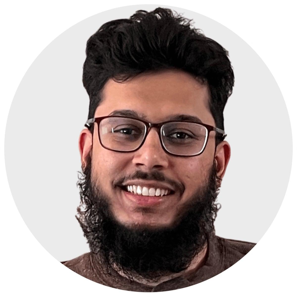 Burhanuddin Ezzy headshot