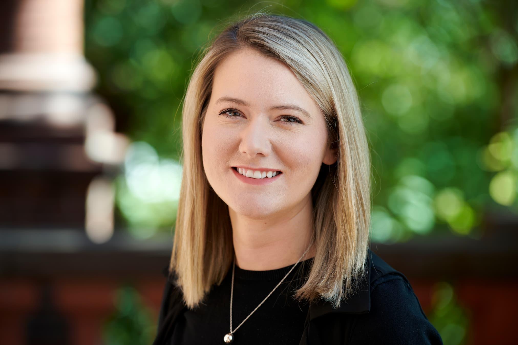 Leslie Legge headshot