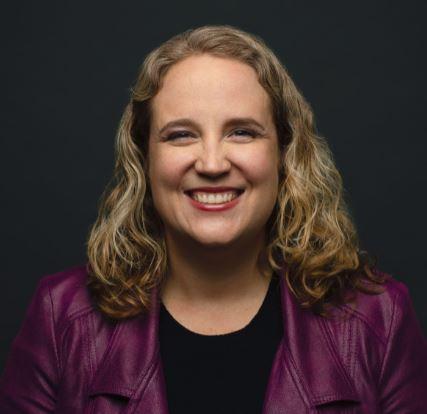 Stephanie Thompson headshot