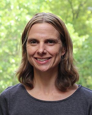 Dr. Lindsay Robinson