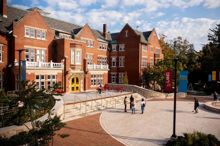 Lang Building