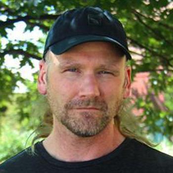 Headshot of Thomas Graham