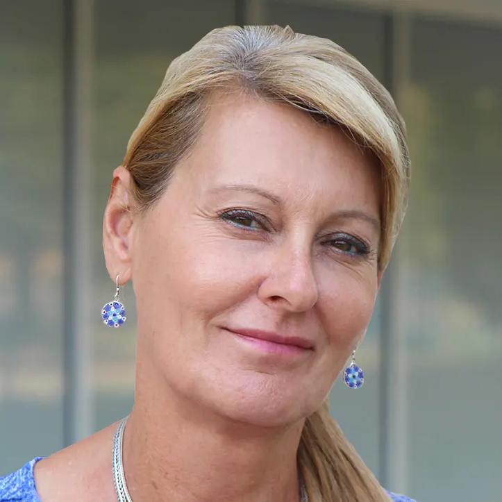 Bonnie Mallard headshot