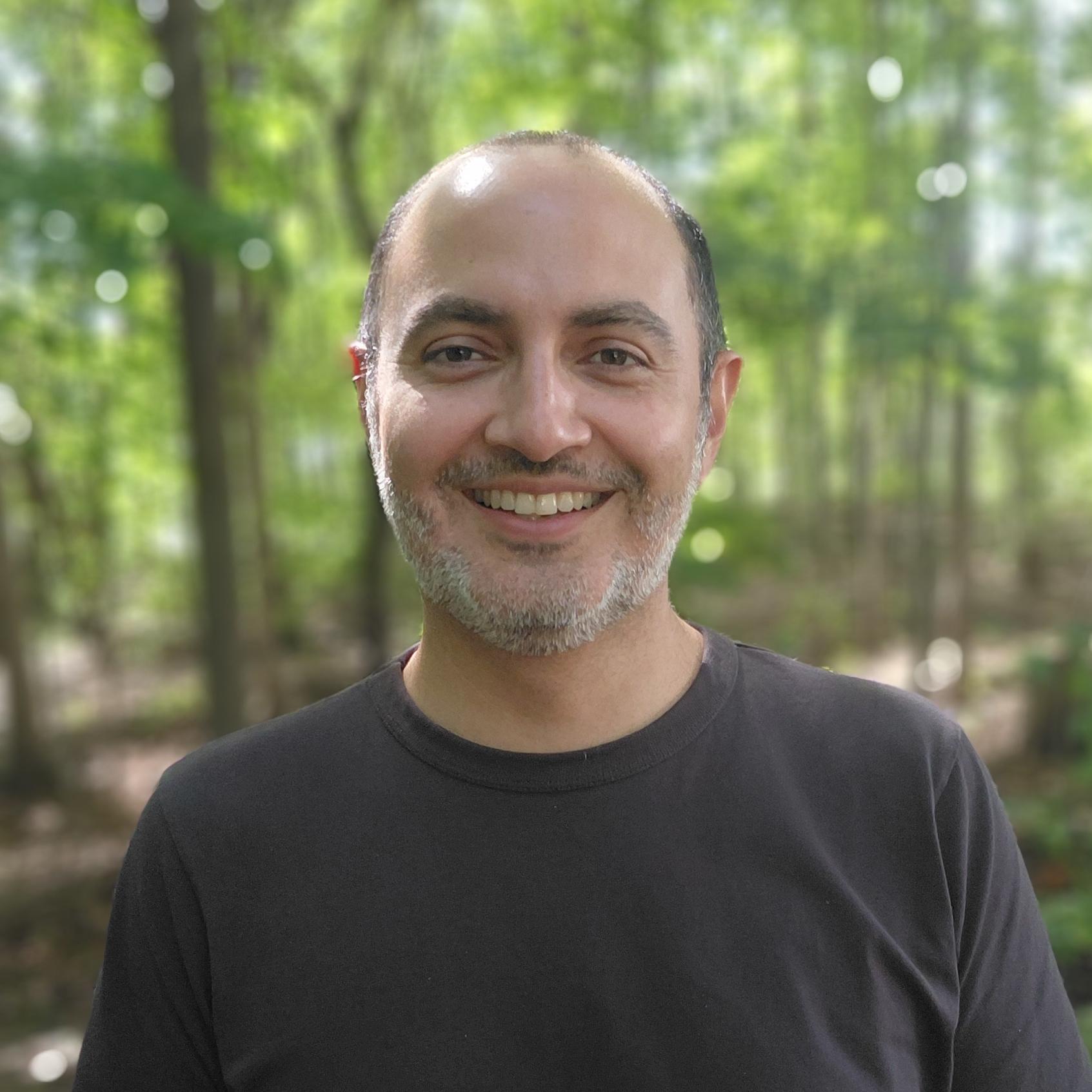 Headshot of Antonio