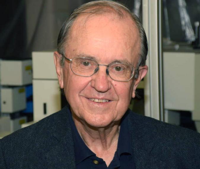 A headshot of Peter Tremaine.