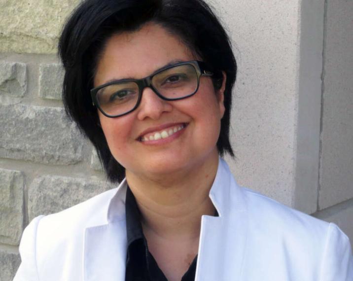 Dr. Rozita Dara