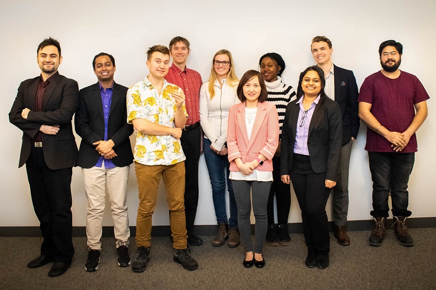 group shot of 3MT college heat winners