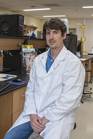 Image of Jay Leitch in nanoscience lab