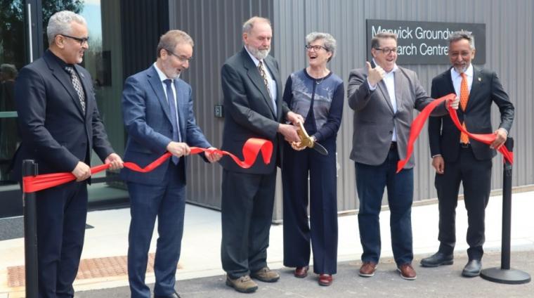  Dignitaries cut the ribbon to signal the opening of the Morwick Groundwater Research Centre.