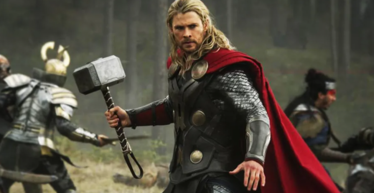 Image of Thor holding his hammer 