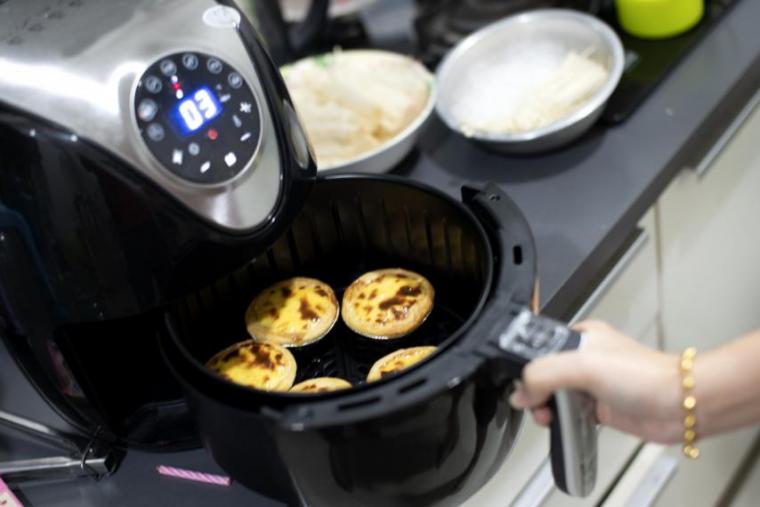 Food coming out of an air fryer