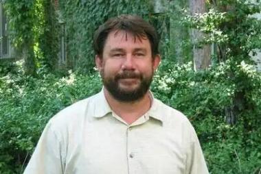 Headshot of Wojciech Gabryelski