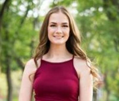 Headshot of Laura Martin