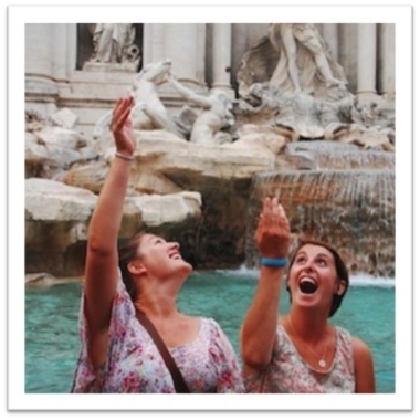 Students at a fountain in Italy