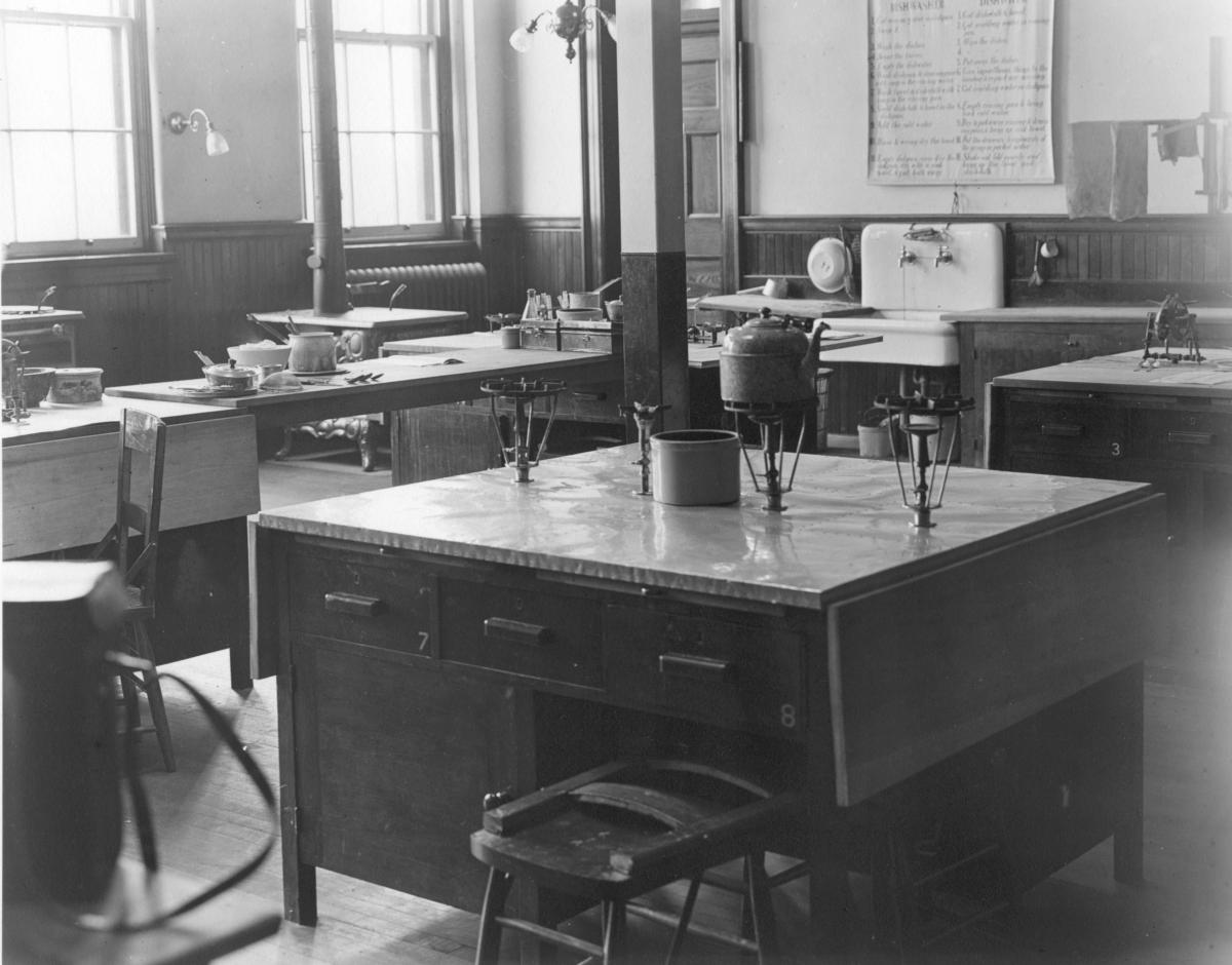 1915 to 1929 Lab
