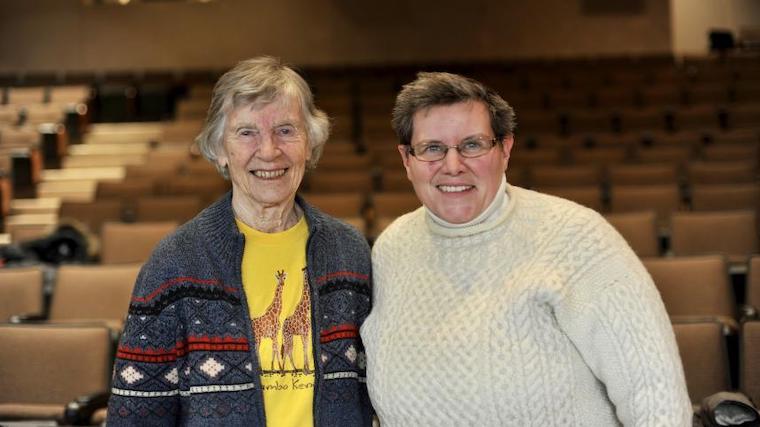 A photograph of Dr. Anne Innis Dagg and Dr. Coral Murrant