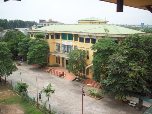 Hoa Sua School