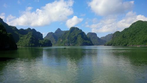 Halong Bay - Islands