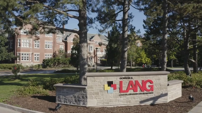 photo of Lang School sign outfront of Macdonald hall uofg