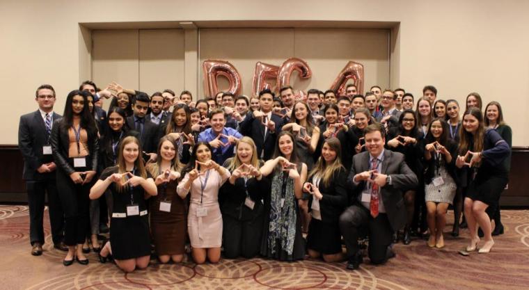 U of G student delegates at 2019 DECA U Ontario