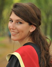 Michelle Linington graduation headshot.