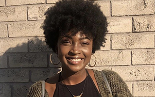 Head shot of E'layna.
