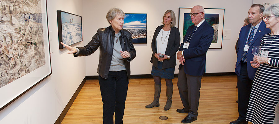 Dr Roberta Bondar