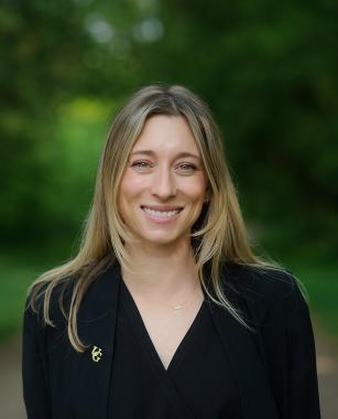 Headshot of Jessica Bowes