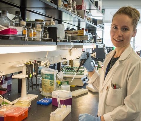 Sarah Wootton in her lab.