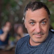 Headshot of Stefan Linquist