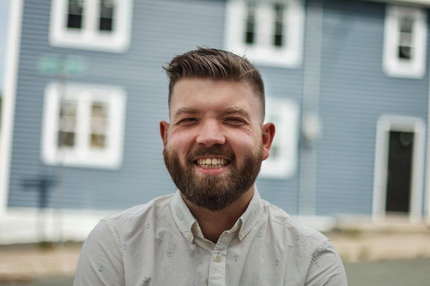 Head shot of Joshua Barrett