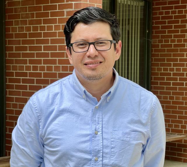 Head shot of Paul Benalcazar